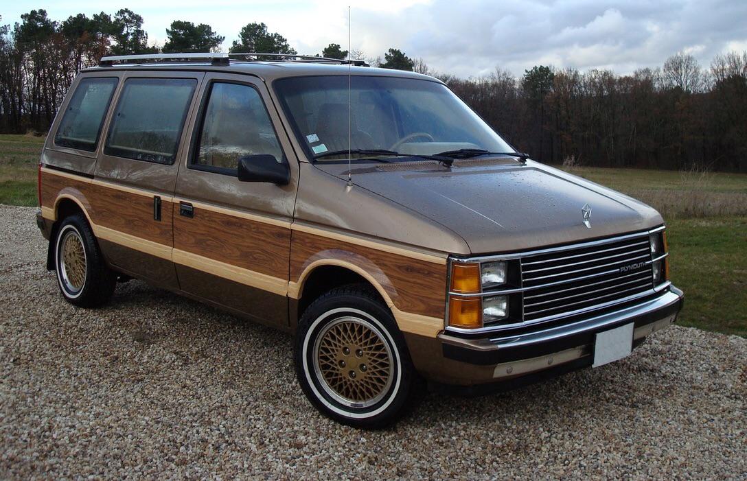 Plymouth Voyager